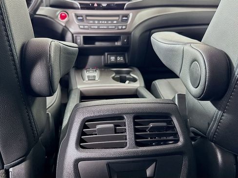 Used 2021 Honda Pilot Special Edition image 31