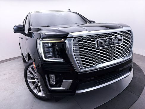 Used 2021 GMC Yukon XL Denali w/ Denali Ultimate Package RWD image 10