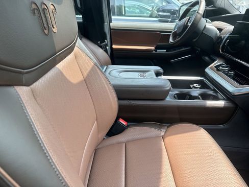 Used 2025 Ford Expedition Max King Ranch AWD/4WD image 19
