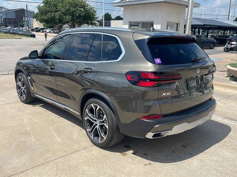 Used 2025 BMW X5 xDrive50e AWD/4WD image 7
