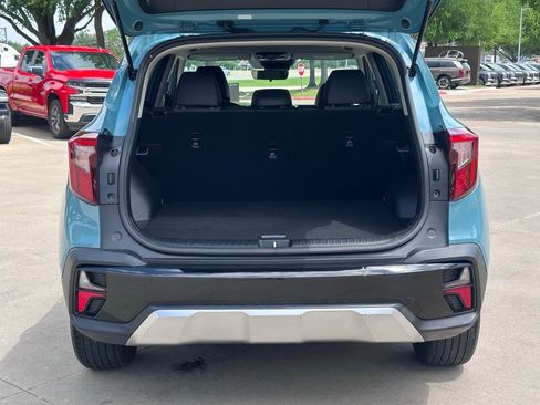 Used 2025 Kia Seltos S image 12