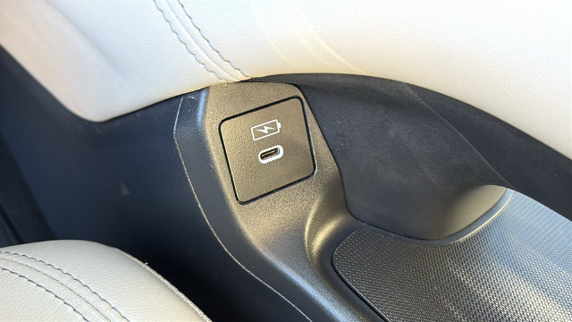 Used 2025 Honda HR-V EX-L image 22