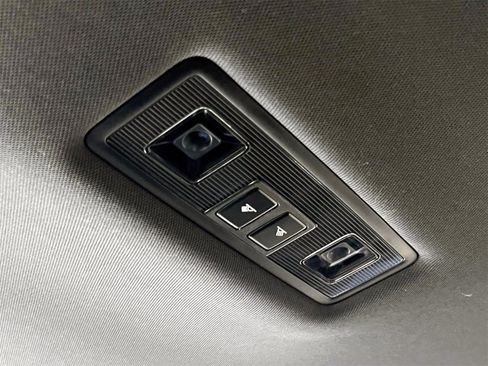 Used 2023 Volkswagen Atlas Cross Sport SE image 20