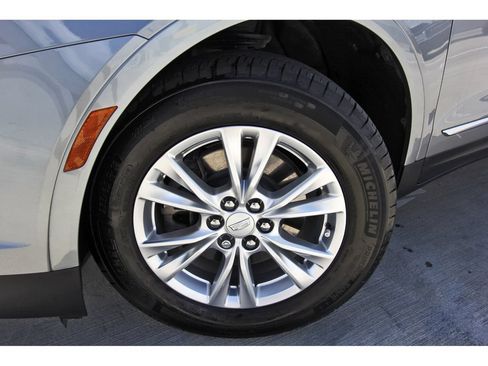 Used 2023 Cadillac XT5 Luxury FWD image 30