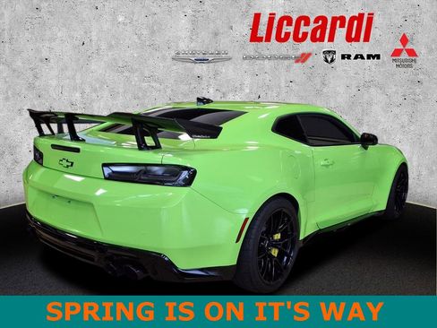 Used 2017 Chevrolet Camaro ZL1 image 2