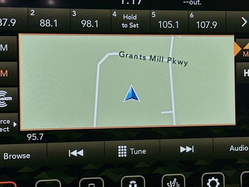 Used 2023 Jeep Wrangler Sahara w/ Cold Weather Group image 21