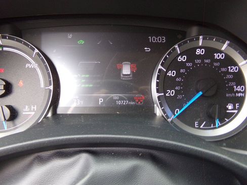 Used 2025 Toyota Highlander XLE AWD/4WD image 37