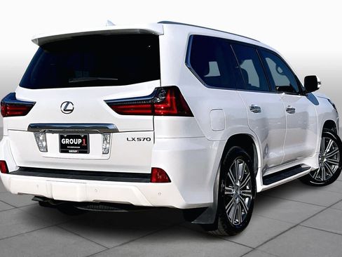Used 2017 Lexus LX 570 4WD image 12