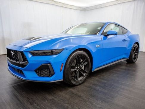 Used 2025 Ford Mustang GT image 25