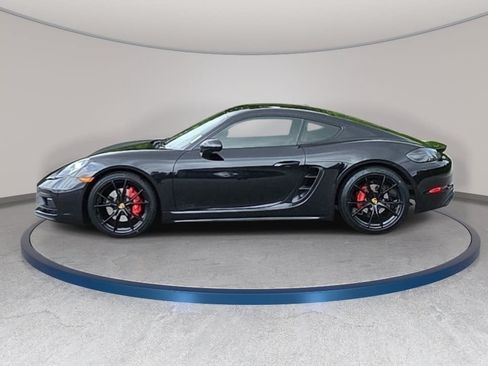 Used 2018 Porsche 718 Cayman S RWD image 8