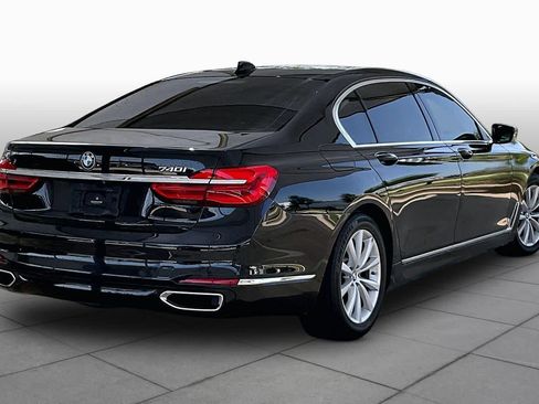 Used 2016 BMW 740i RWD image 13