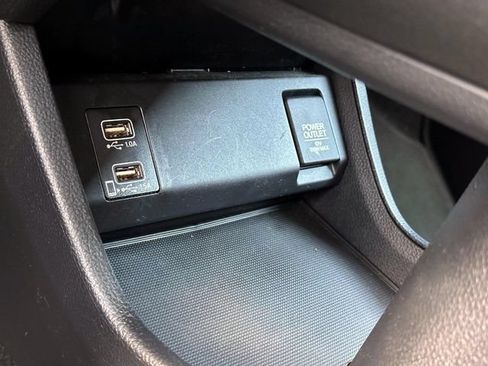 Used 2021 Honda HR-V EX image 30