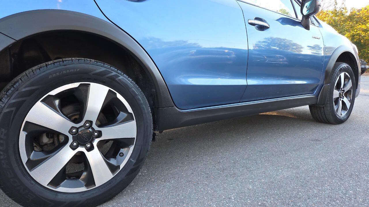 Used 2014 Subaru Crosstrek Touring AWD/4WD image 17