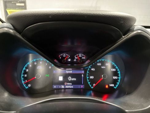 Used 2021 Chevrolet Colorado Z71 AWD/4WD image 9