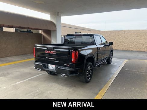 Certified 2023 GMC Sierra 1500 AT4 w/ AT4 Preferred Package image 4
