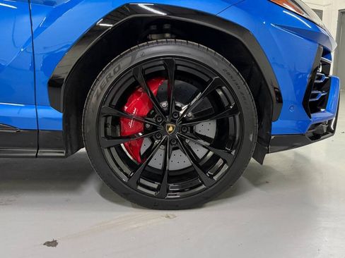 Used 2021 Lamborghini Urus AWD/4WD image 33