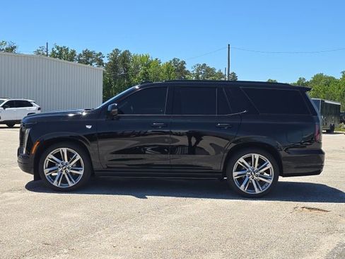 Used 2025 Cadillac Escalade Sport Platinum w/ LPO, Floor Liner Package AWD/4WD image 2
