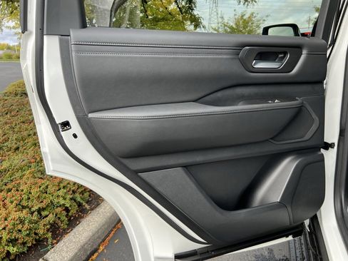 New 2026 Nissan Armada SV image 25