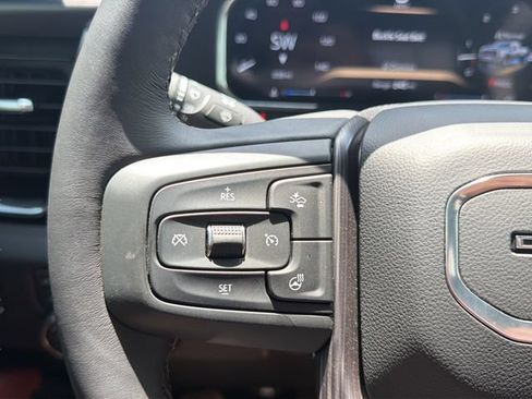 Used 2026 GMC Sierra 3500 Denali Ultimate AWD/4WD image 23