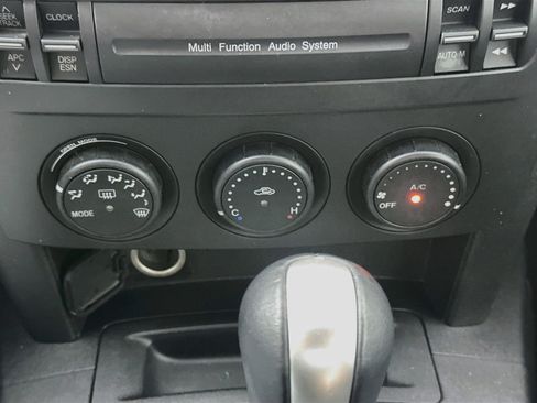Used 2006 MAZDA MX-5 Miata Sport RWD image 21