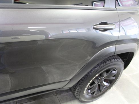 Used 2016 Jeep Cherokee Trailhawk w/ Comfort/Convenience Group image 37