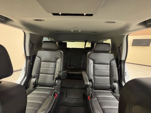 Used 2017 GMC Yukon Denali w/ Open Road Package AWD/4WD image 28