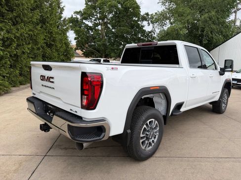New 2026 GMC Sierra 2500 SLE w/ SLE Value Package; AWD/4WD image 32