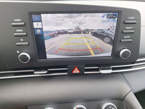 Used 2026 Hyundai Elantra SE image 15