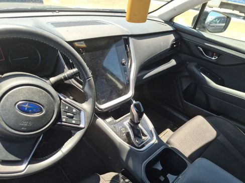 Used 2023 Subaru Outback Premium AWD/4WD image 10