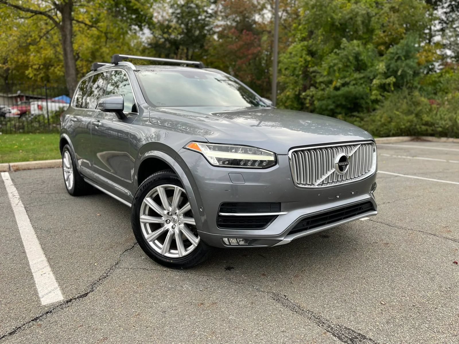 Used 2016 Volvo XC90 T6 Inscription w/ Protection Package Plus AWD/4WD image 1