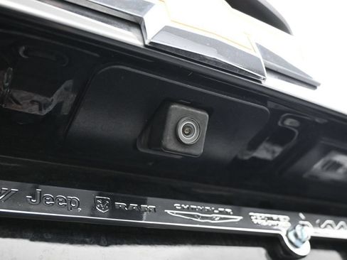 Used 2019 Chevrolet Tahoe Premier w/ Premier Plus Edition RWD image 42