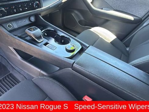 Used 2023 Nissan Rogue S AWD/4WD image 13