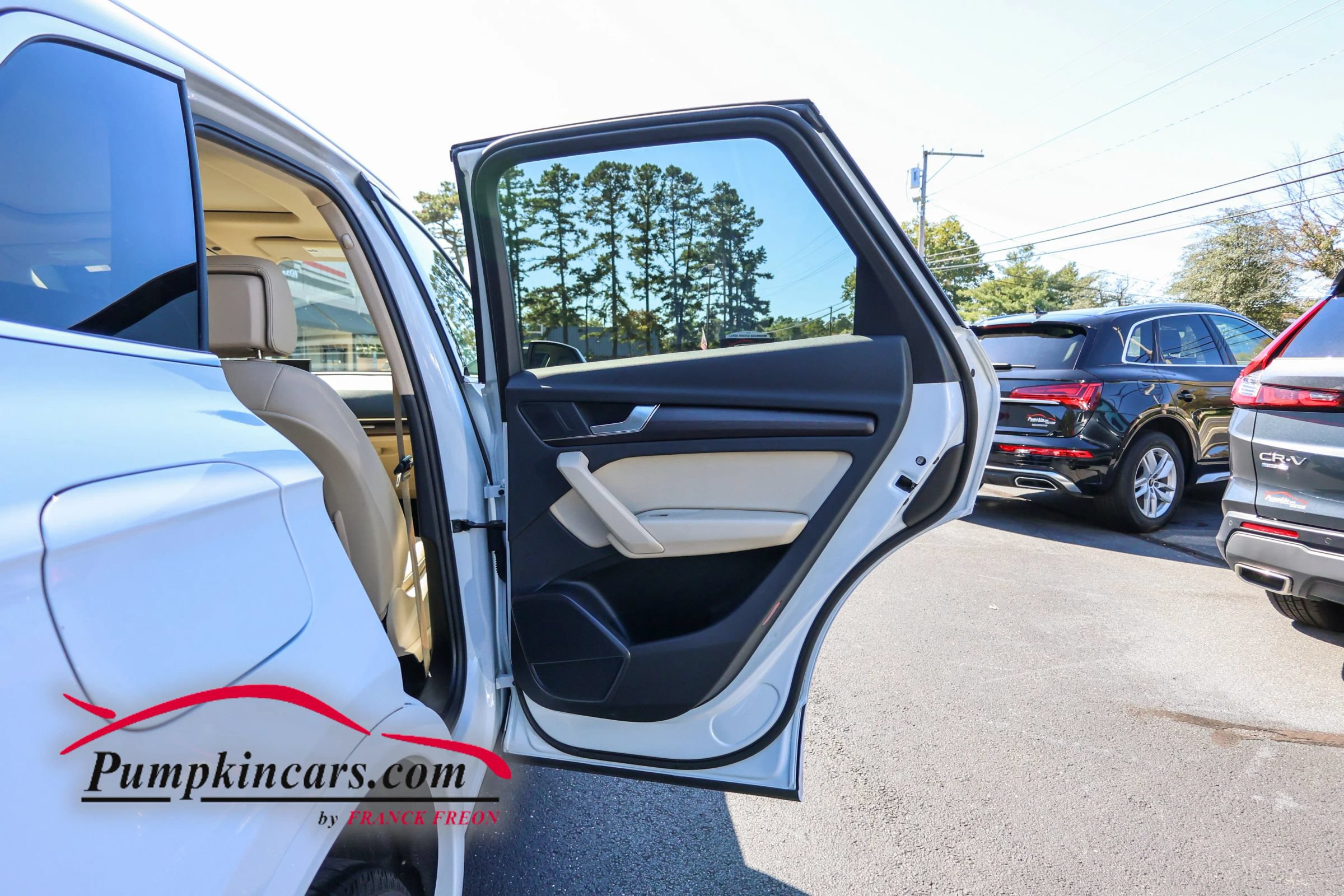 Used 2023 Audi Q5 2.0T Premium w/ Convenience Package AWD/4WD image 24