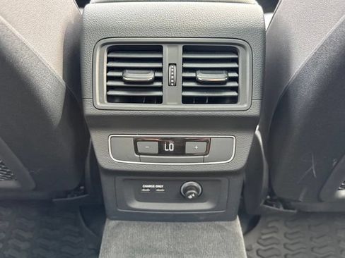 Used 2023 Audi Q5 2.0T Premium w/ Convenience Package AWD/4WD image 34