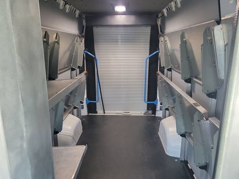 Used 2024 RAM ProMaster 3500 w/ Delivery Van Package FWD image 7