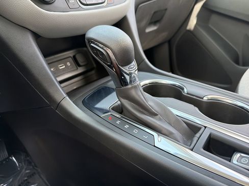 Used 2023 Chevrolet Equinox LS w/ Driver Confidence II Package FWD image 22