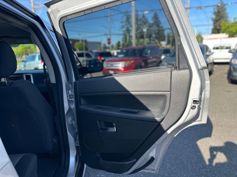 Used 2010 Jeep Grand Cherokee Laredo RWD image 20