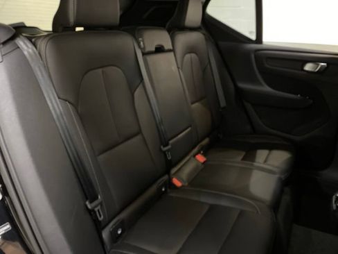 Used 2025 Volvo XC40 B5 Core AWD/4WD image 82