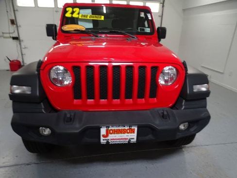 Certified 2022 Jeep Wrangler Sport AWD/4WD image 22