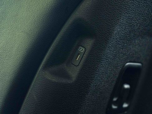 Used 2023 Kia Sportage EX FWD image 19