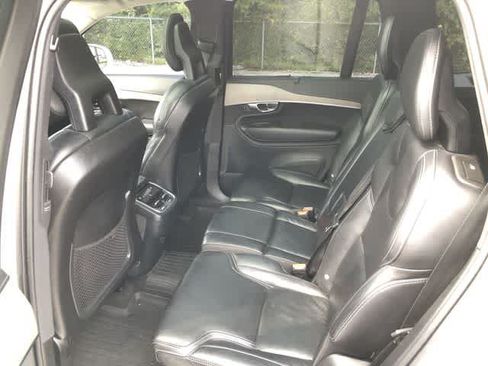 Used 2022 Volvo XC90 T6 Inscription w/ Advanced Package AWD/4WD image 18
