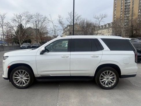 Used 2021 Cadillac Escalade Premium Luxury image 5