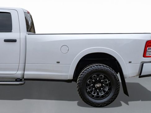 Used 2020 RAM 3500 Tradesman image 12