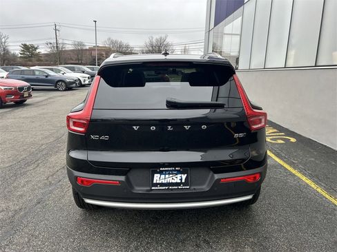 Certified 2025 Volvo XC40 B5 Ultra w/ Protection Package Premier image 7