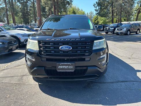 Used 2016 Ford Explorer Sport w/ Equipment Group 401A image 7