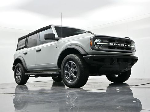 Used 2022 Ford Bronco Big Bend image 17