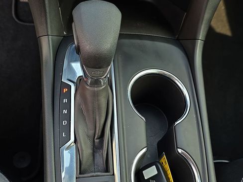 Used 2024 Chevrolet Equinox LS w/ LS Convenience Package FWD image 20