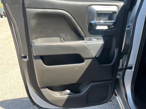 Used 2018 Chevrolet Silverado 1500 LT RWD image 16