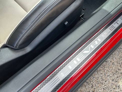 Used 2010 Chevrolet Camaro SS w/ LPO, Ground Effects Package RWD image 20
