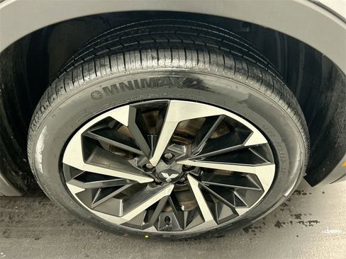 Used 2022 Mitsubishi Outlander SE image 8